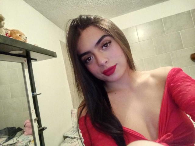 EmaRosee - Live porn &amp; sex cam - 25175313