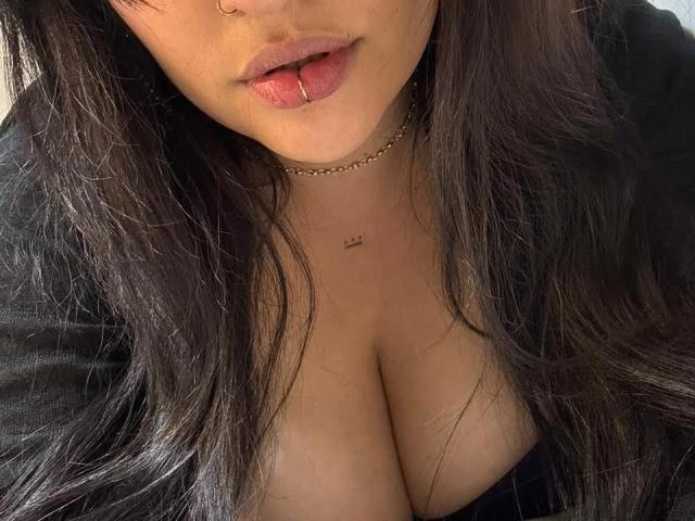 AgathaK - Live sexe cam - 25175709