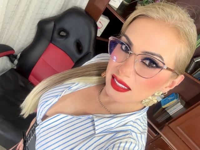 MisseScarleth - Live porn &amp; sex cam - 25180537