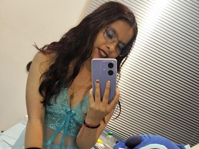 JuliaWaine - Live porn &amp; sex cam - 25181449