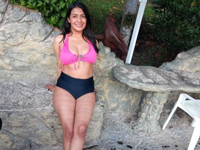 ArianithaXox - Live porn &amp; sex cam - 25182553