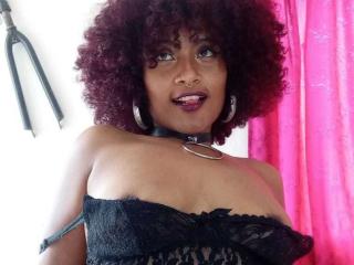 CyntiaPieri - Live porn &amp; sex cam - 25195345