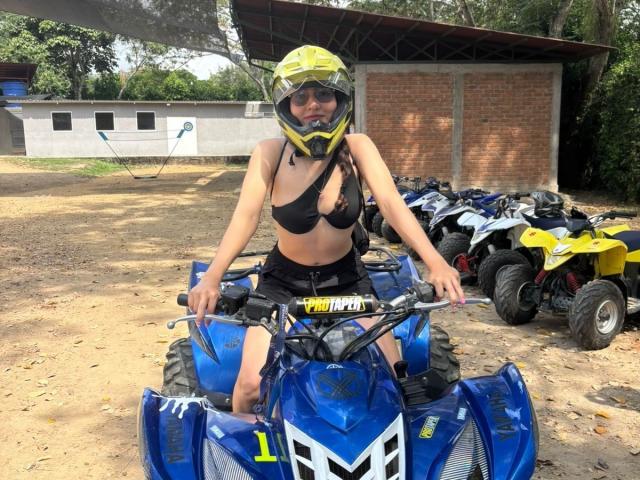 SeleneRoussel - Live Sex Cam - 25196465