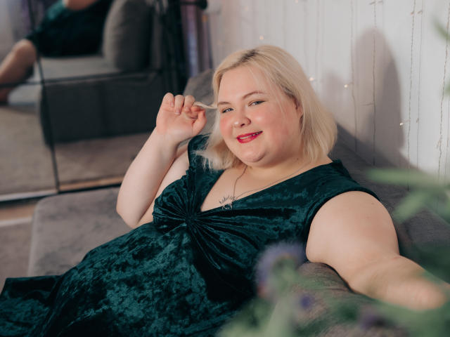 EllaBigBabe - Sexe cam en vivo - 25200517