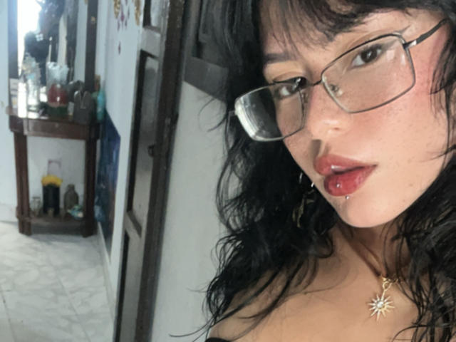 ElizabethRoux - Live porn &amp; sex cam - 25203809