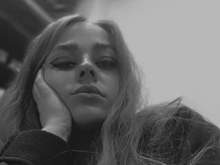 GinaPrue - Sexe cam en vivo - 25204321