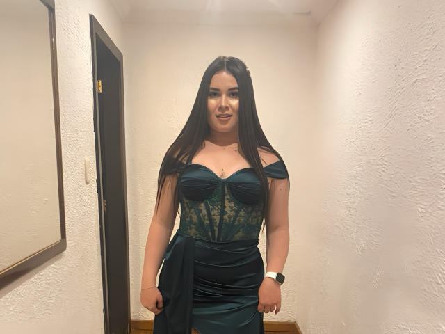 LinaCharry - Élő pornó és szexkamera - 25207141