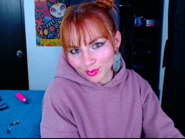 EmelySofia - Live sex cam - 25207389