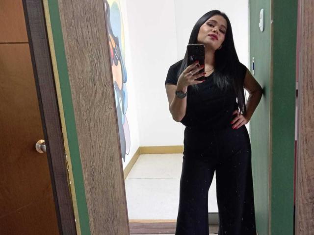 MistressVictoriaa - Live porn &amp; sex cam - 25210701