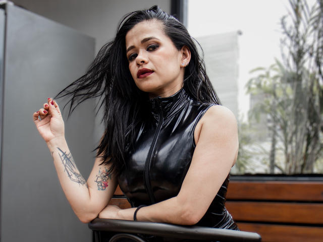 MistressVictoriaa - Live porn &amp; sex cam - 25210817