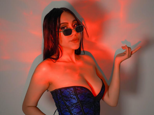 CelesteRusso - Live porn &amp; sex cam - 25211577