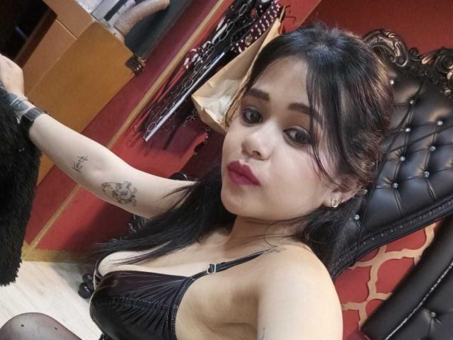 MistressVictoriaa - Live porn &amp; sex cam - 25211821
