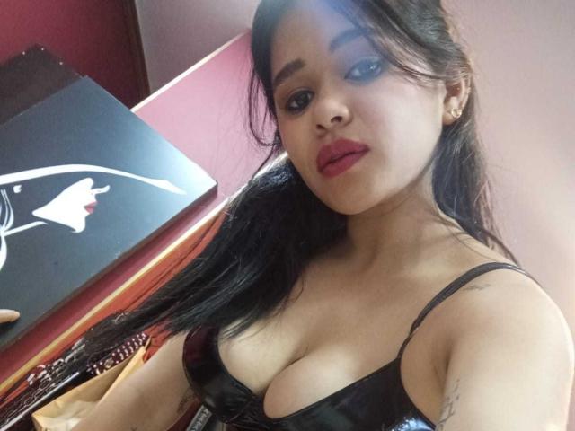 MistressVictoriaa - Live sexe cam - 25211833