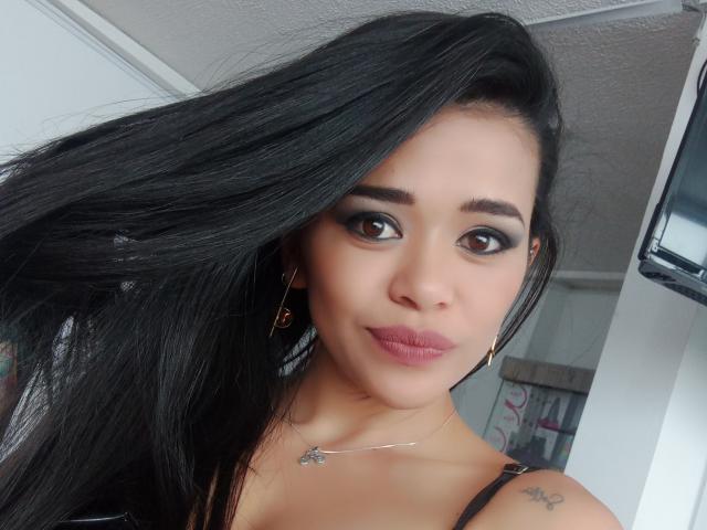 MistressVictoriaa - Live porn &amp; sex cam - 25212305