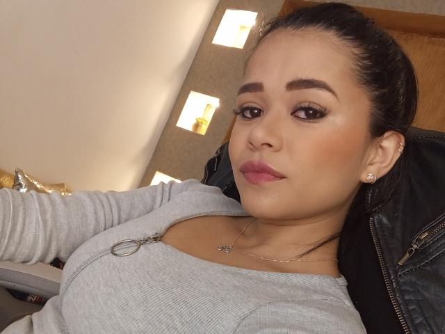 MistressVictoriaa - Camera khiêu dâm &amp; quyến rũ trực tiếp - 25212585