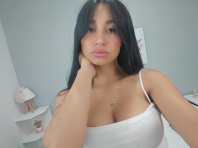 XCandyAlejaX - Live Sex Cam - 25216841