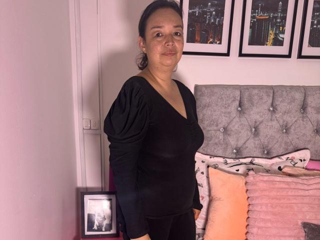 SelenaParker69 - Live porn &amp; sex cam - 25218625