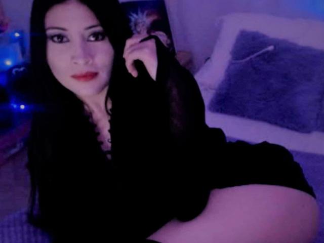 IsisDiosa - Live porn &amp; sex cam - 25222281