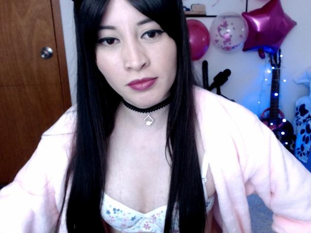 IsisDiosa - Porno na żywo i seks kamera - 25222525