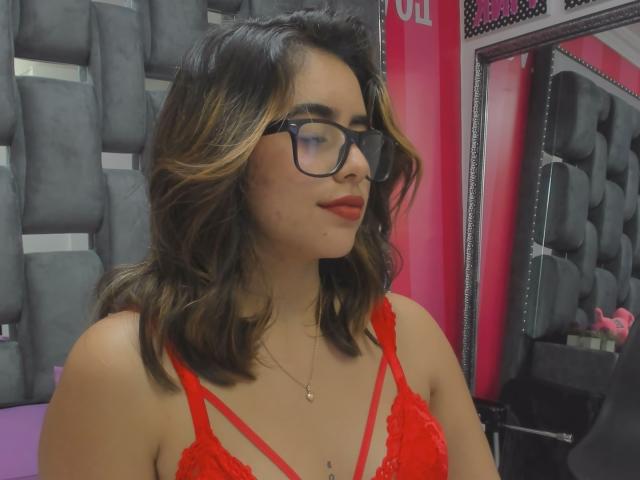 OlivaStellas - Live porn &amp; sex cam - 25224973