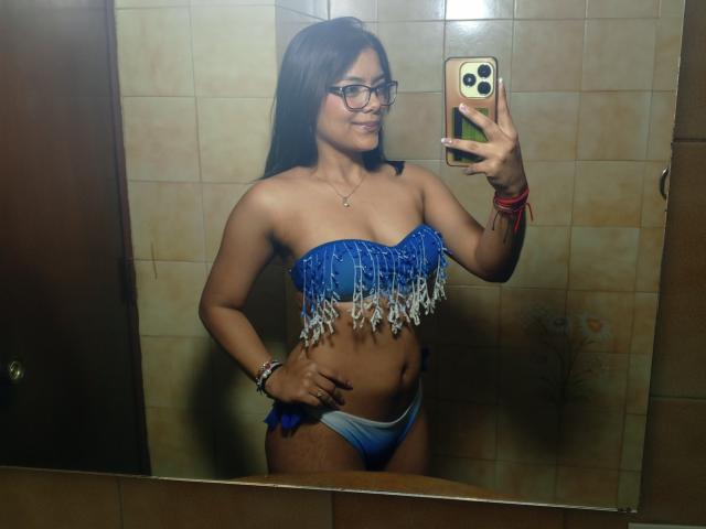 EmilyRobeerts - Camera khiêu dâm &amp; quyến rũ trực tiếp - 25231373