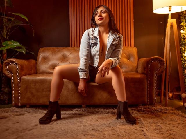 IsabelSaenzX - Camera khiêu dâm &amp; quyến rũ trực tiếp - 25232101