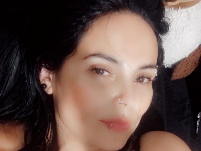 CharlotteCrofort - Live porn &amp; sex cam - 25233169