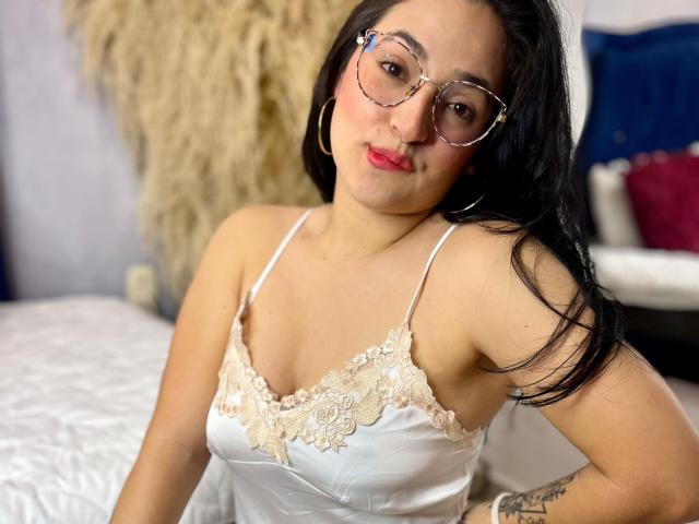 MiaGill - Live sex cam - 25235109