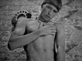 BrianSex69 - сексуальная веб-камера в реальном времени - 25238445