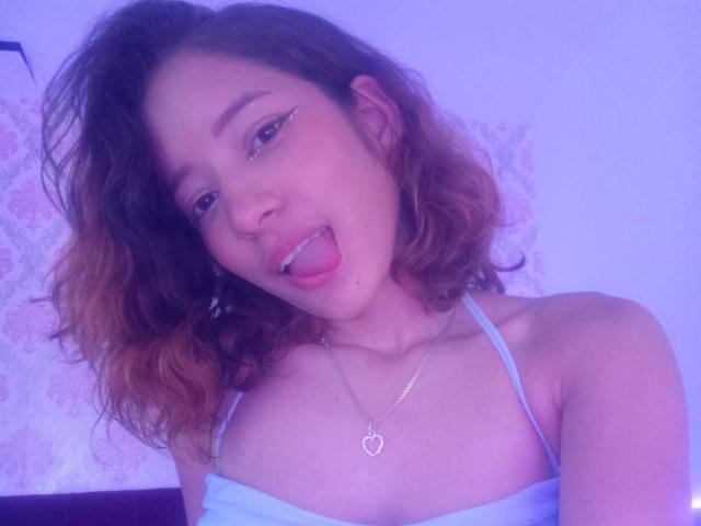 MiaSinclairX - Sexe cam en vivo - 25240353