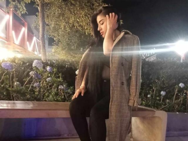 EmilyTon - Camera khiêu dâm &amp; quyến rũ trực tiếp - 25242013