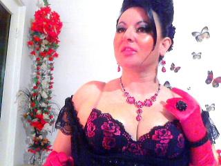 DeliciousMature - online chat hard with this shaved private part MILF 