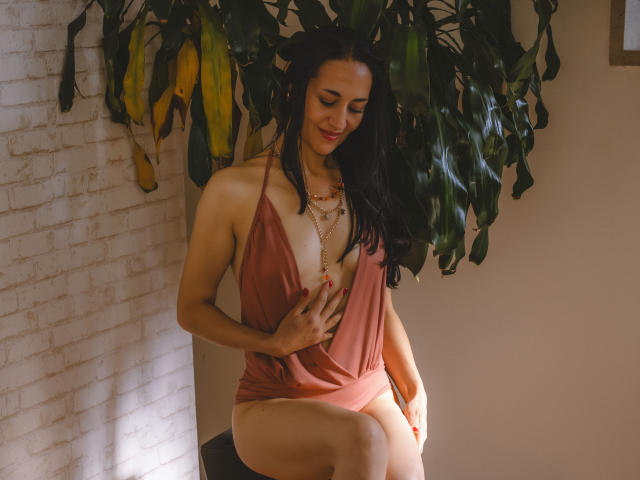 MiaMott - Camera khiêu dâm &amp; quyến rũ trực tiếp - 25244229