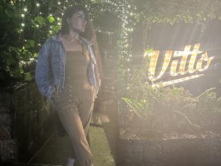 EmilyTon - Camera khiêu dâm &amp; quyến rũ trực tiếp - 25244453