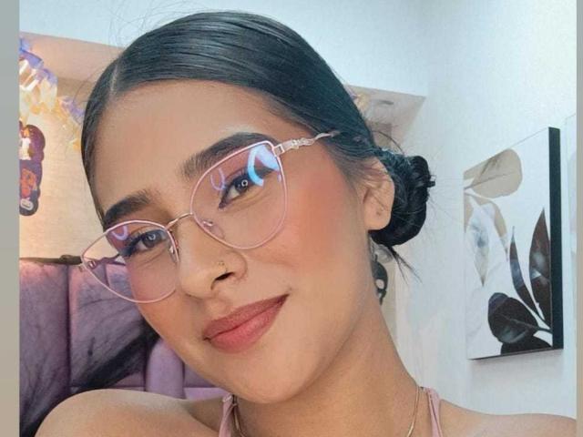 AntonellaPrescott - Sexe cam en vivo - 25249737