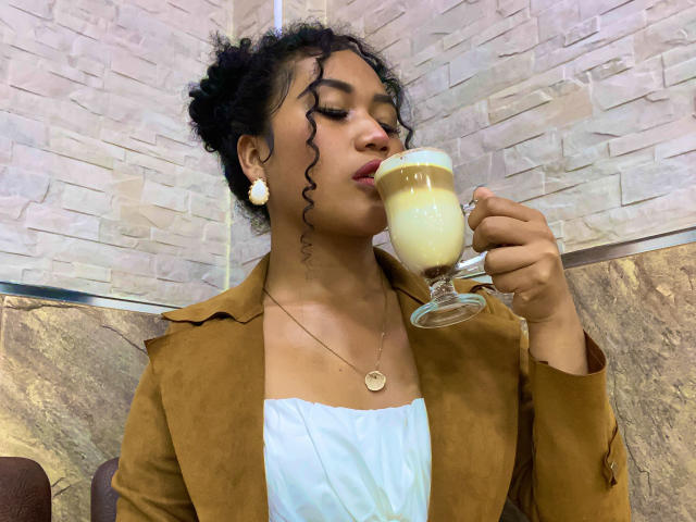 SophieSonyas - Live porn &amp; sex cam - 25251069