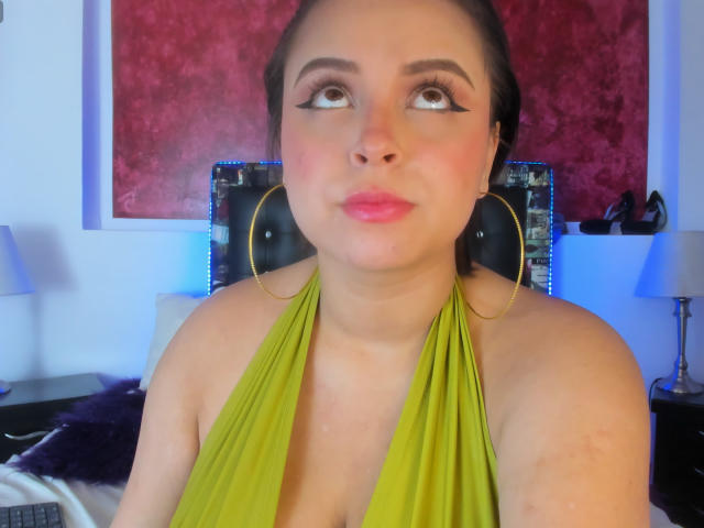 BlueSkyMusa - Live porn &amp; sex cam - 25254781