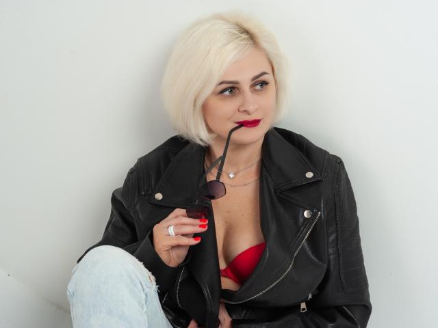 OliviaHorst - Live porn &amp; sex cam - 25255601