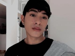 NoahJhoness - Live porn &amp; sex cam - 25258777