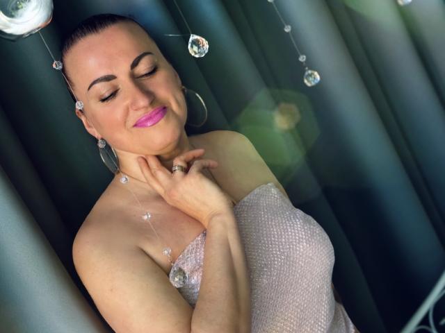 DianaMGG - 라이브 포르노 &amp; 섹스 캠 - 25260733