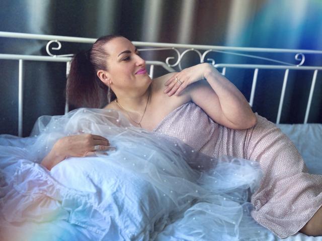 DianaMGG - сексуальная веб-камера в реальном времени - 25260761