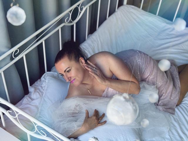 DianaMGG - Live porn &amp; sex cam - 25260781