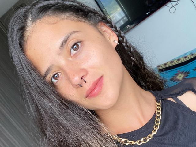 LunaGlowy - Sexe cam en vivo - 25261385