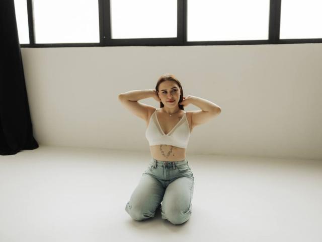 LauraHlot - Live porn &amp; sex cam - 25269237