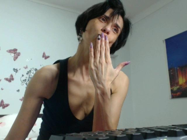 LorelayChaude - Live sex cam - 2527293