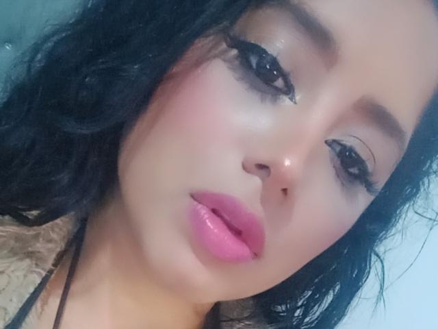 MariaCatalina - Porno na żywo i seks kamera - 25281097