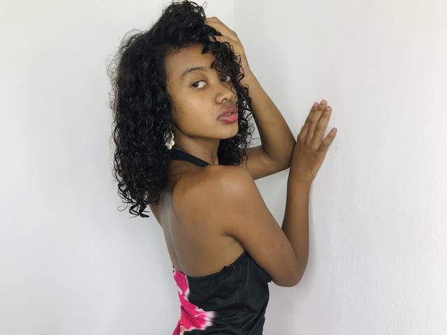 CandyMagicX - Sexe cam en vivo - 25282105