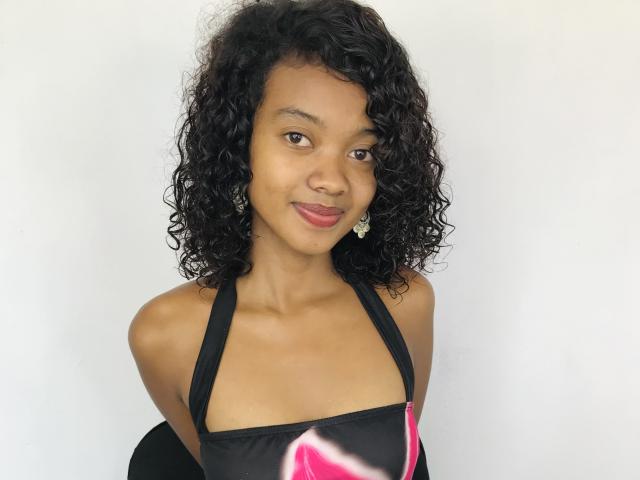 CandyMagicX - Sexe cam en vivo - 25282137