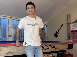 SexInTheBar - Sexe cam en vivo - 25288517