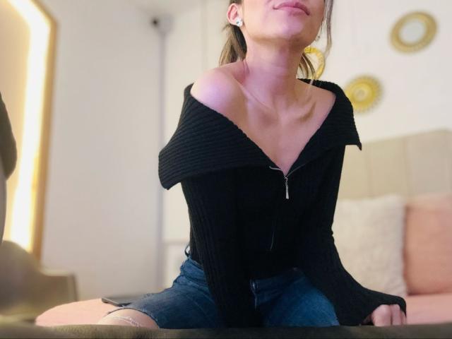 AdharaCooper - Live porn &amp; sex cam - 25288921